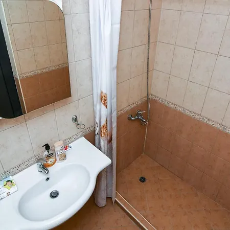 Апартамент Golden Sands Budget Flat For 4 Guests *